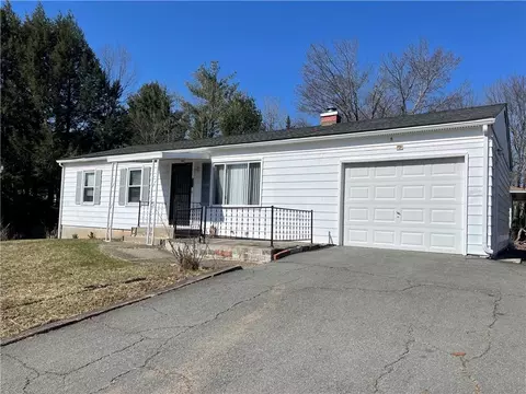 13 Mark St, Woodridge, NY 12789