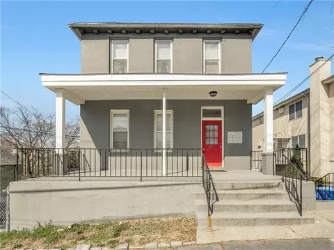241 Jessamine Ave, Yonkers, NY 10701