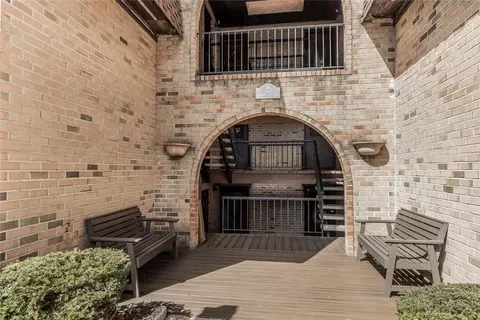 344 Central Park Ave #B15, Greenburgh, NY 10583