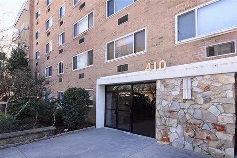 410 Benedict Ave #4H, Greenburgh, NY 10591