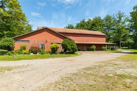 4 Browning Rd, Clinton, NY 12538
