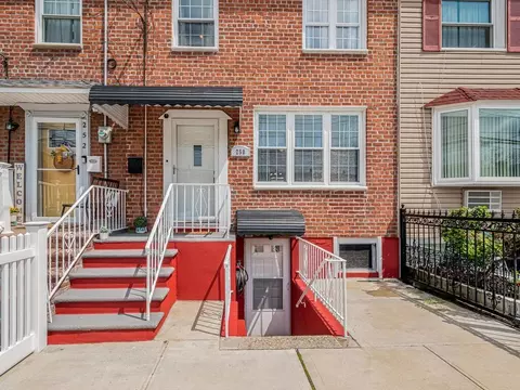 250 Swinton Ave, New York, NY 10465