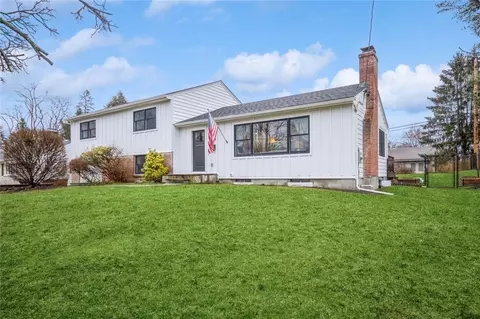 236 S Grand Ave, Poughkeepsie, NY 12603