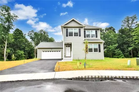 212 Phillips St, Middletown, NY 10940