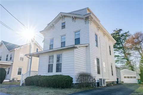 156 Market St, Saugerties, NY 12477