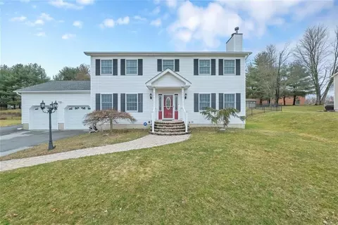 99 Winchester Dr, Monroe, NY 10950