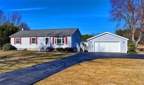 343 Station Rd, Lloyd, NY 12528