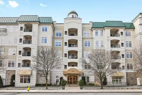 410 Westchester Ave #210, Rye, NY 10573