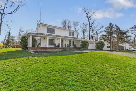 52 Oriole St, Orangetown, NY 10965