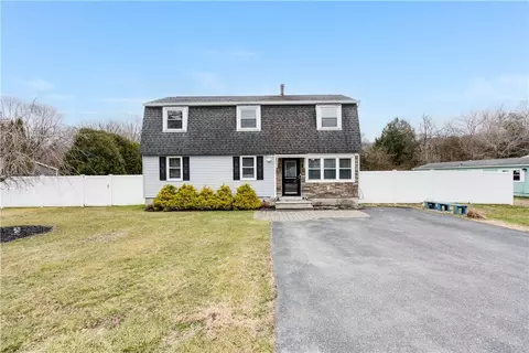 172 Ohalloran Cir, Pleasant Valley, NY 12569