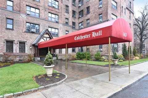 143 Garth Rd #4R, Scarsdale, NY 10583