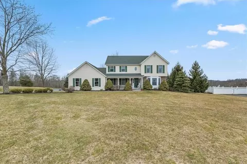 10 Brookside Dr, Goshen, NY 10924