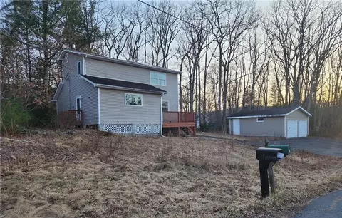 49 Arbutus Trl, Mamakating, NY 12790