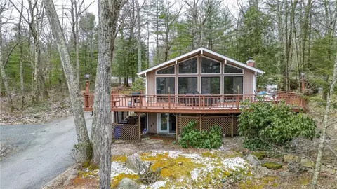 13 Kent St, Thompson, NY 12775