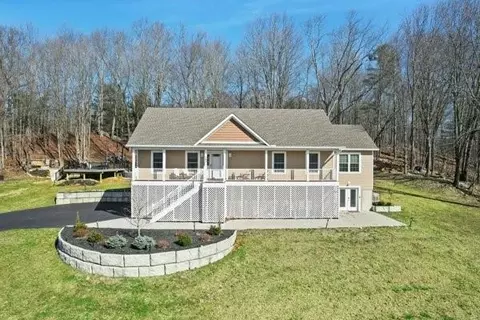 103 Shoddy Hollow Rd, Mount Hope, NY 10963