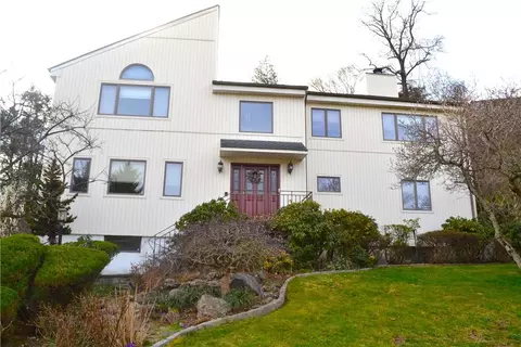 21 Malcolm Wilson Ln, Yonkers, NY 10707