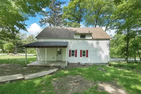 654-656 Milltown Rd, Southeast, NY 10509