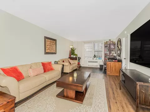 3512 Oxford Ave #3E, New York, NY 10463
