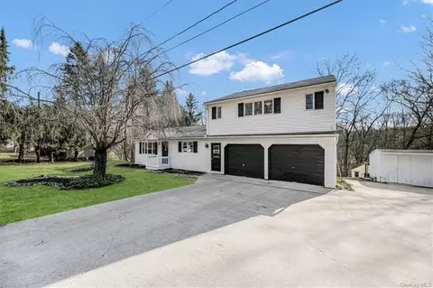 44 Ridge Rd, Wallkill, NY 12589 photo 1