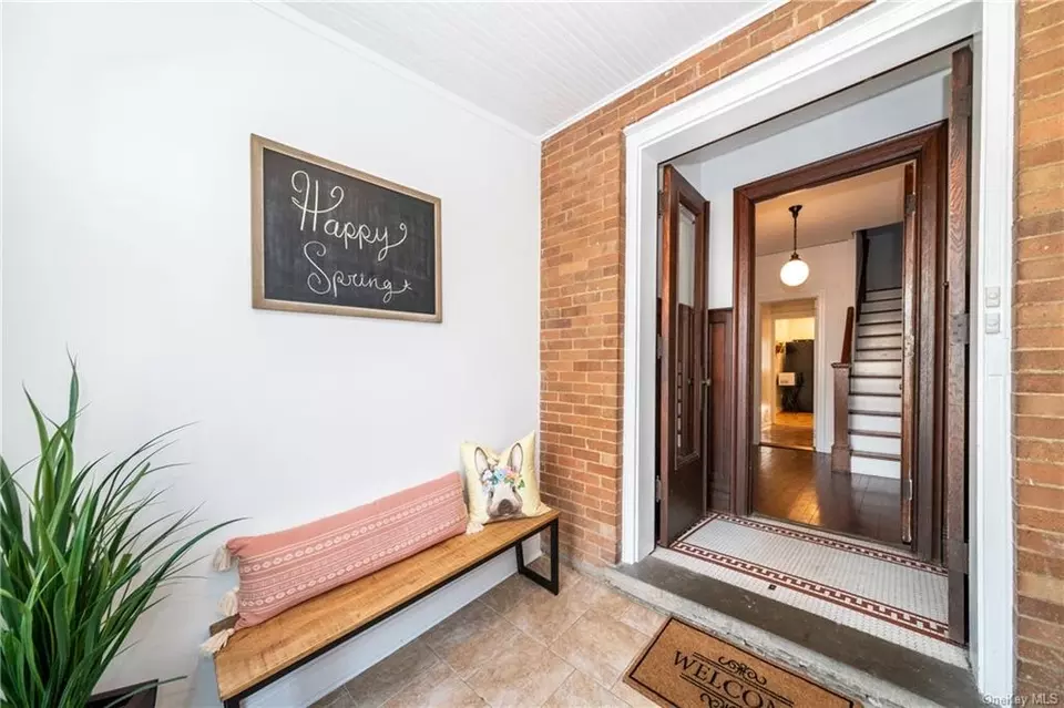 26 Stephenson Blvd 2, New Rochelle, NY 10801 30 Photos Movoto