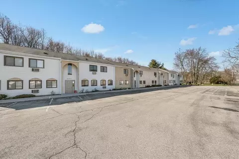 8 Carnaby St #C, Wappinger, NY 12590