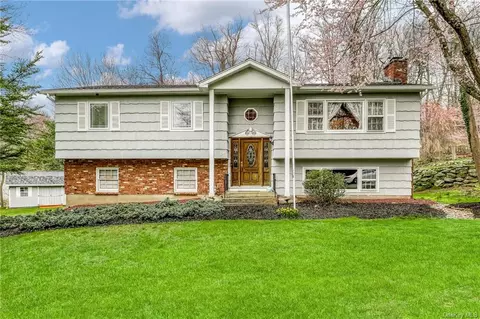 1 Imperial Ln, Ramapo, NY 10977