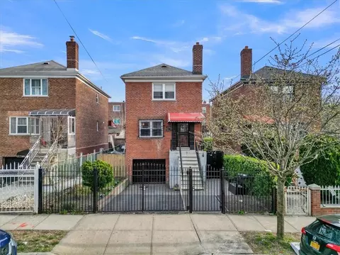2006 Turnbull Ave, New York, NY 10473
