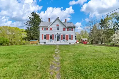 432 Lattintown Rd, Marlboro, NY 12542