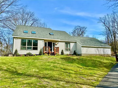 91 Minturn Rd, Warwick, NY 10990
