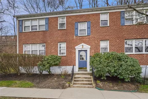 96 Underhill Ave #1B, Harrison, NY 10604