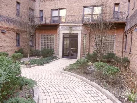 101 Ellwood Ave #1A, Mount Vernon, NY 10552