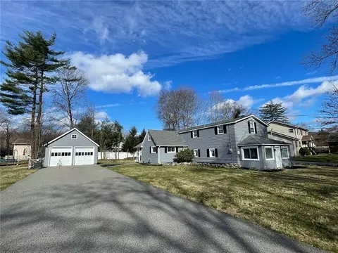 3481 James St, Yorktown, NY 10588