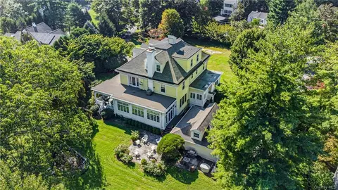 56 Old Post Rd, Rye, NY 10580