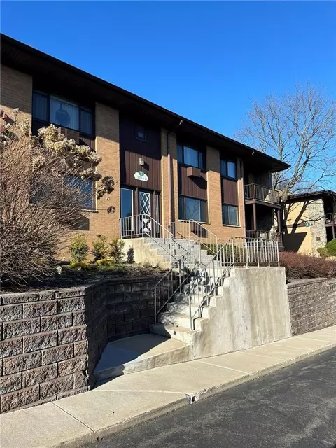 7 E Lawrence Park Dr #11, Orangetown, NY 10968