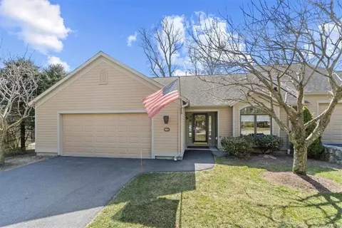 911 Heritage Hls #A, Somers, NY 10589