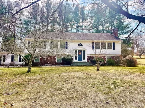 12 Locust Dr, Bedford, NY 10506