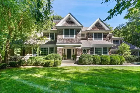 66 Dann Farm Rd, Pound Ridge, NY 10576