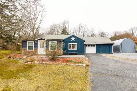 1263 Salt Point Tpke, Pleasant Valley, NY 12569