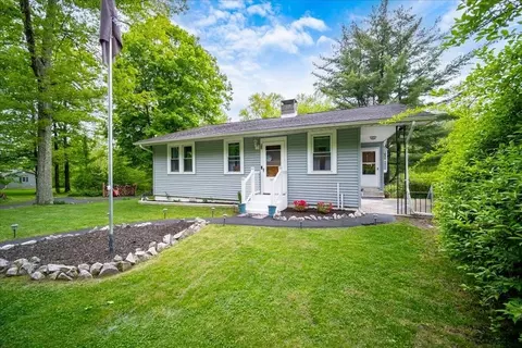 52 Weed Rd, Shawangunk, NY 12566