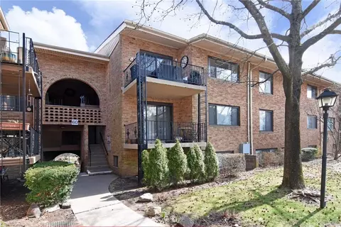 60 Gateway Rd #142E, Yonkers, NY 10703