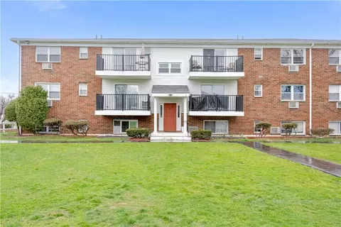 1548 Route 9 #5E, Wappinger, NY 12590