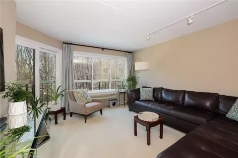 300 High Point Dr #514, Greenburgh, NY 10530