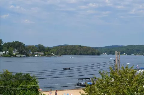 141 E Lake Blvd #M3, Mahopac, NY 10541