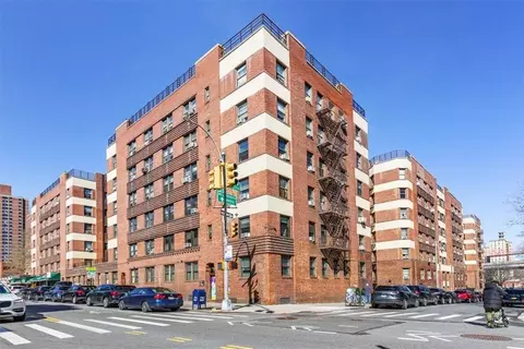 504 Grand St #A4, New York, NY 10002