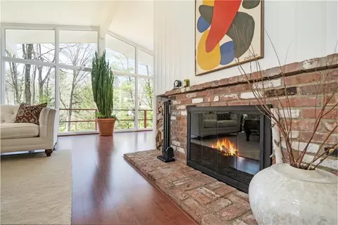 2 Whippoorwill Xing, North Castle, NY 10504