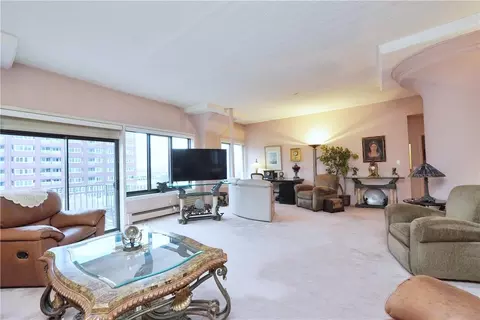 10 Bay Street Lndg #3IJ, Staten Island, NY 10301