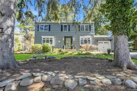 30 Burrows Ln, Orangetown, NY 10913