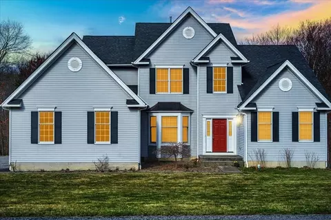 102 Keith Dr, La Grange, NY 12603