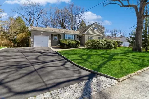 125 Highridge Rd, New Rochelle, NY 10804