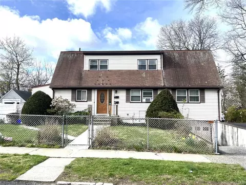 43 Merritt Ave, White Plains, NY 10606